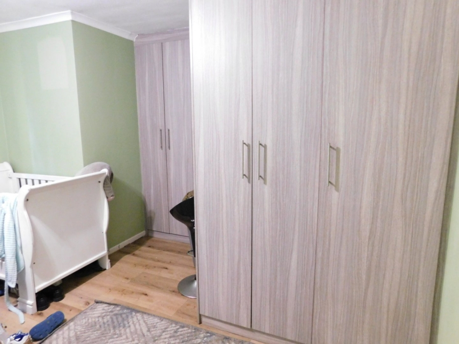3 Bedroom Property for Sale in Whispering Pines Western Cape